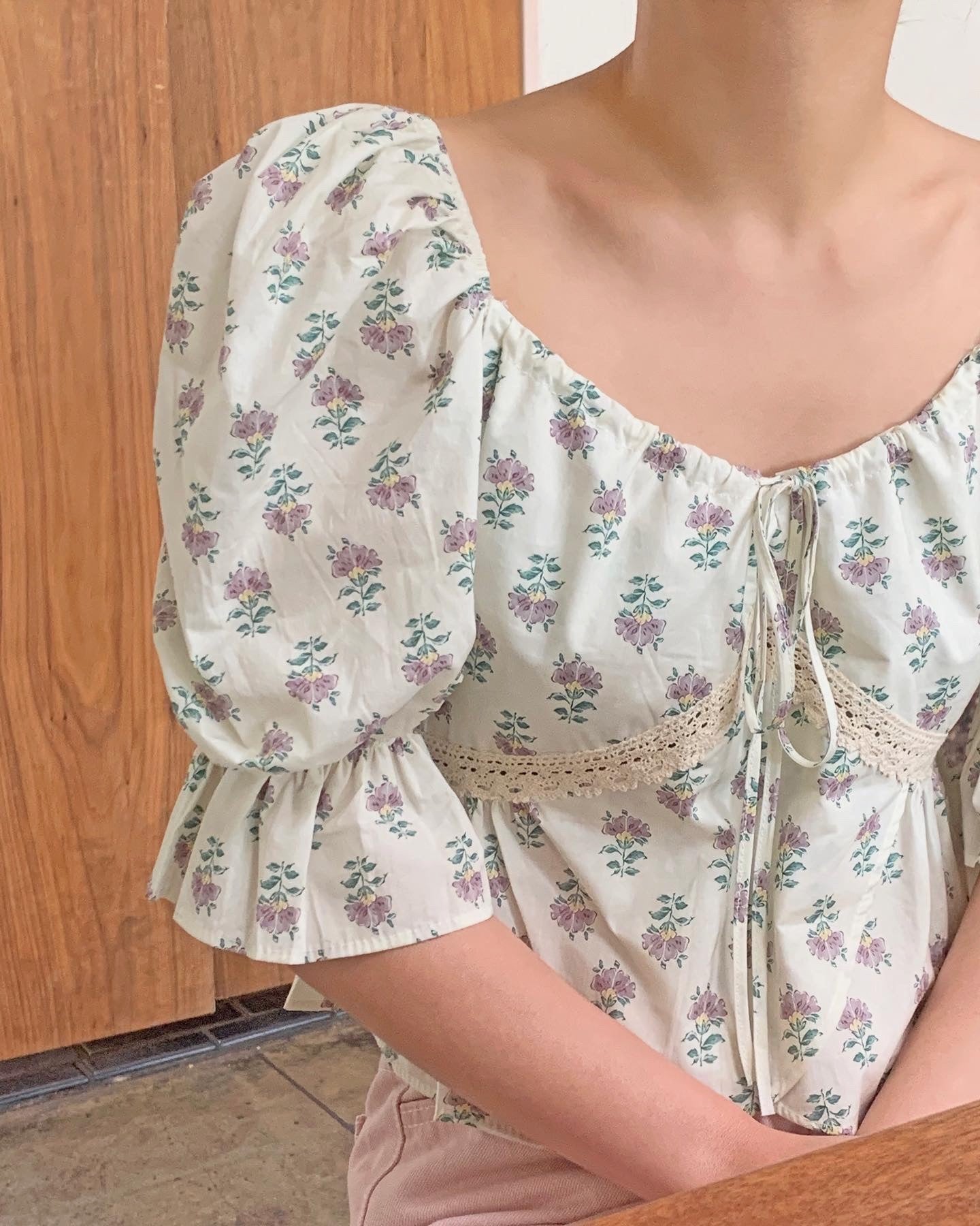 Puff Shoulder Floral Blouse