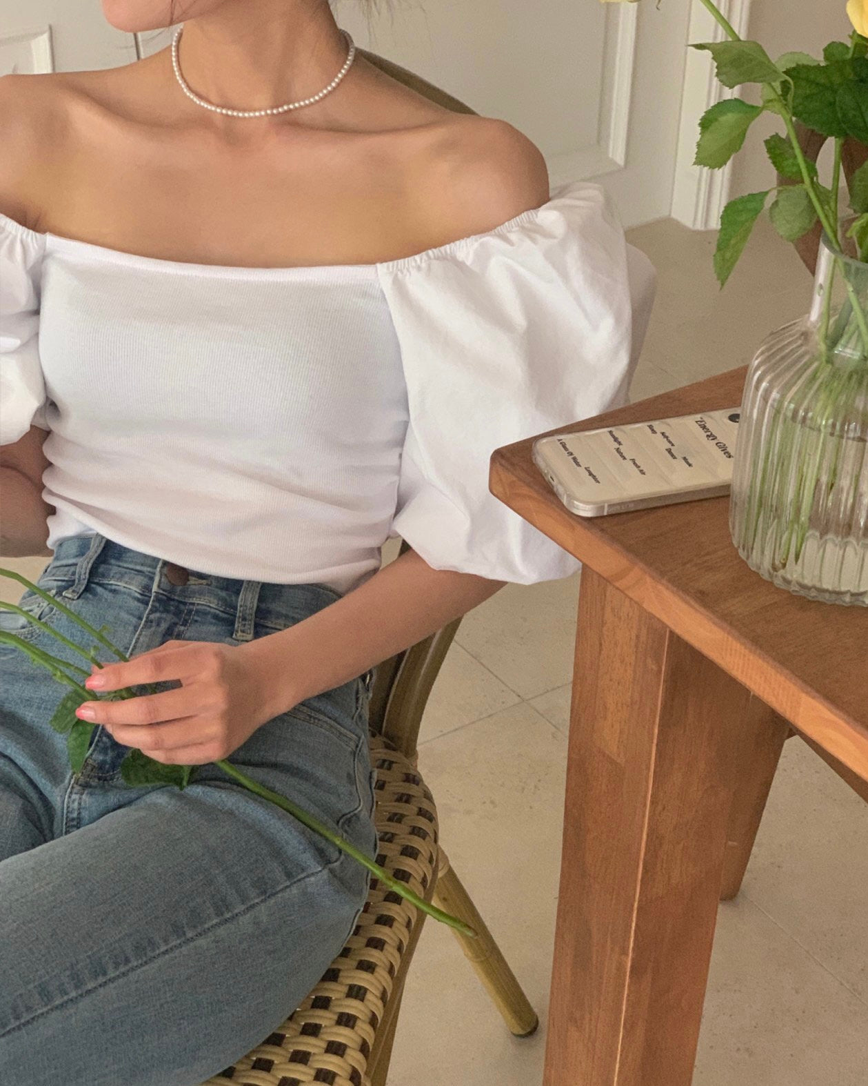 Puff Shoulder On/Off Blouse