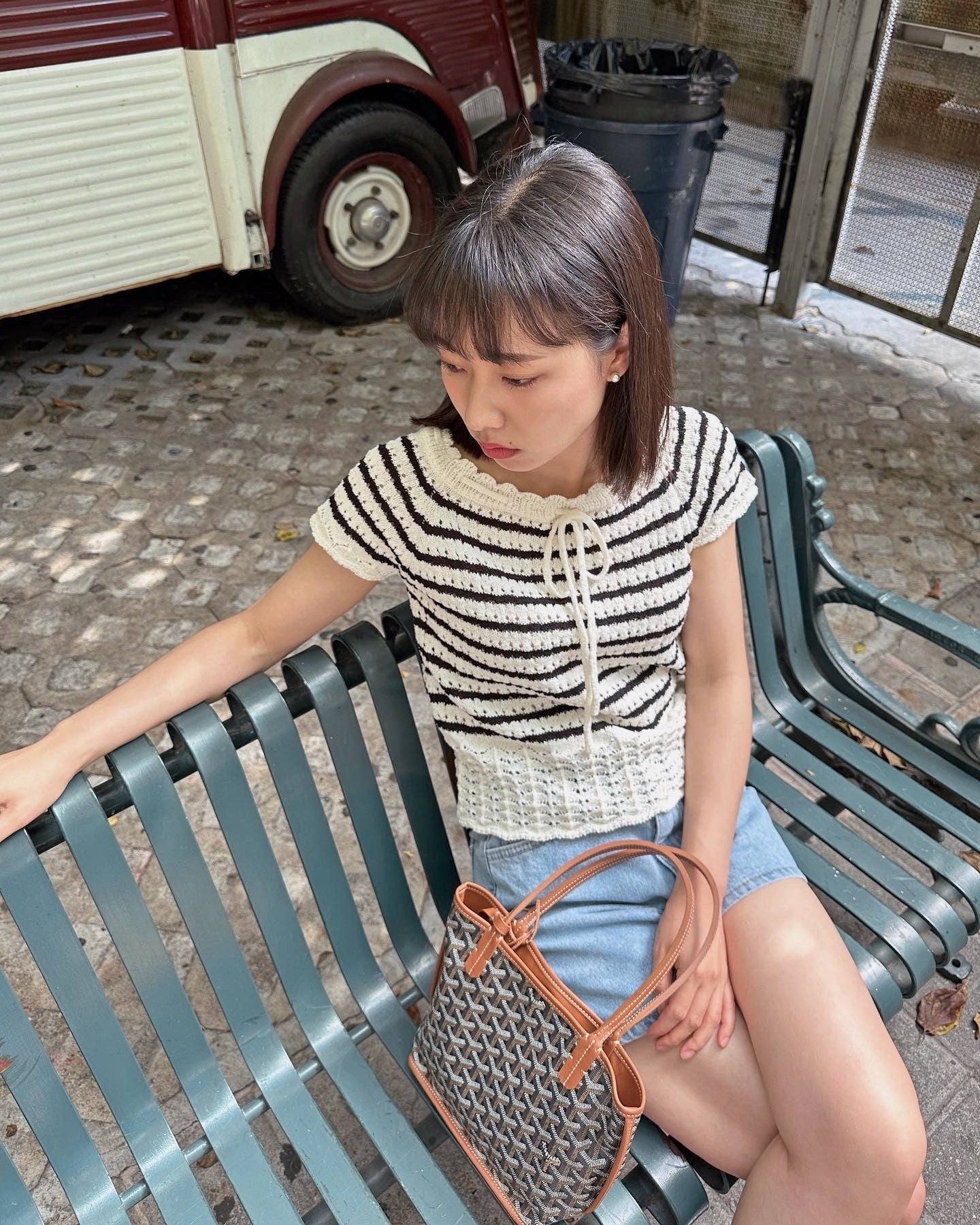 String Punching Knit Top