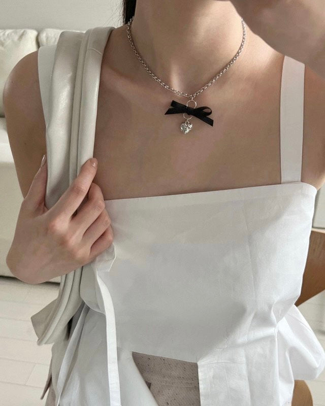 Heart & Ribbon Chain Necklace