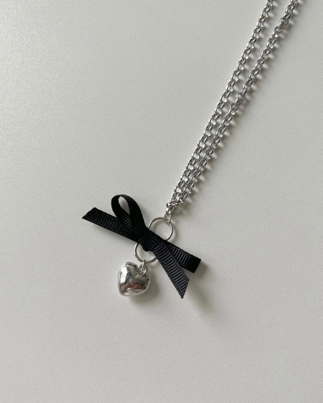 Heart & Ribbon Chain Necklace