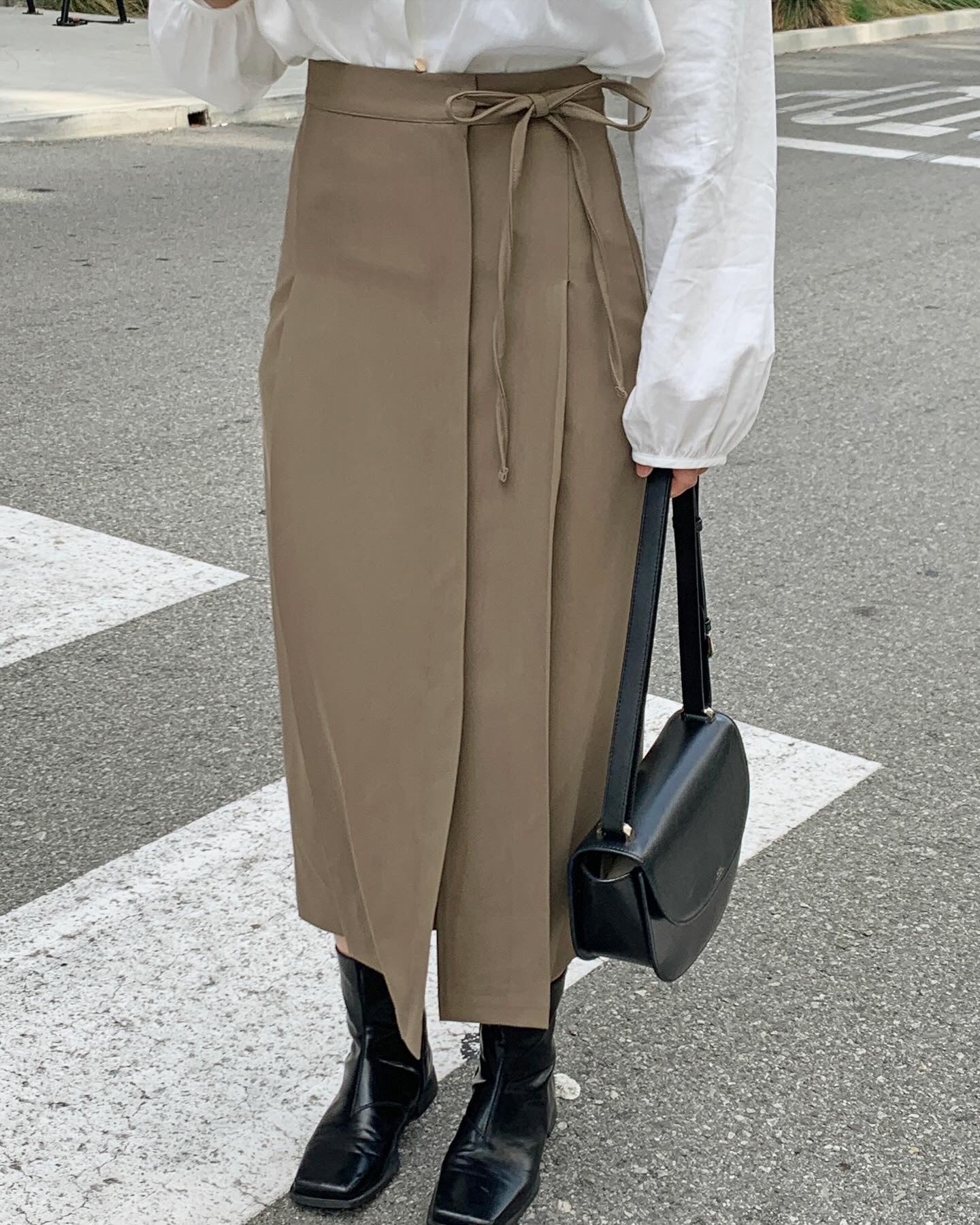 Side Tie Pintuck Skirt