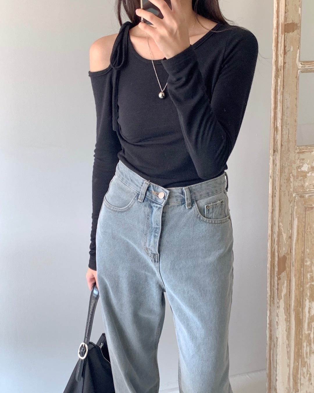 Open Shoulder Tie Top