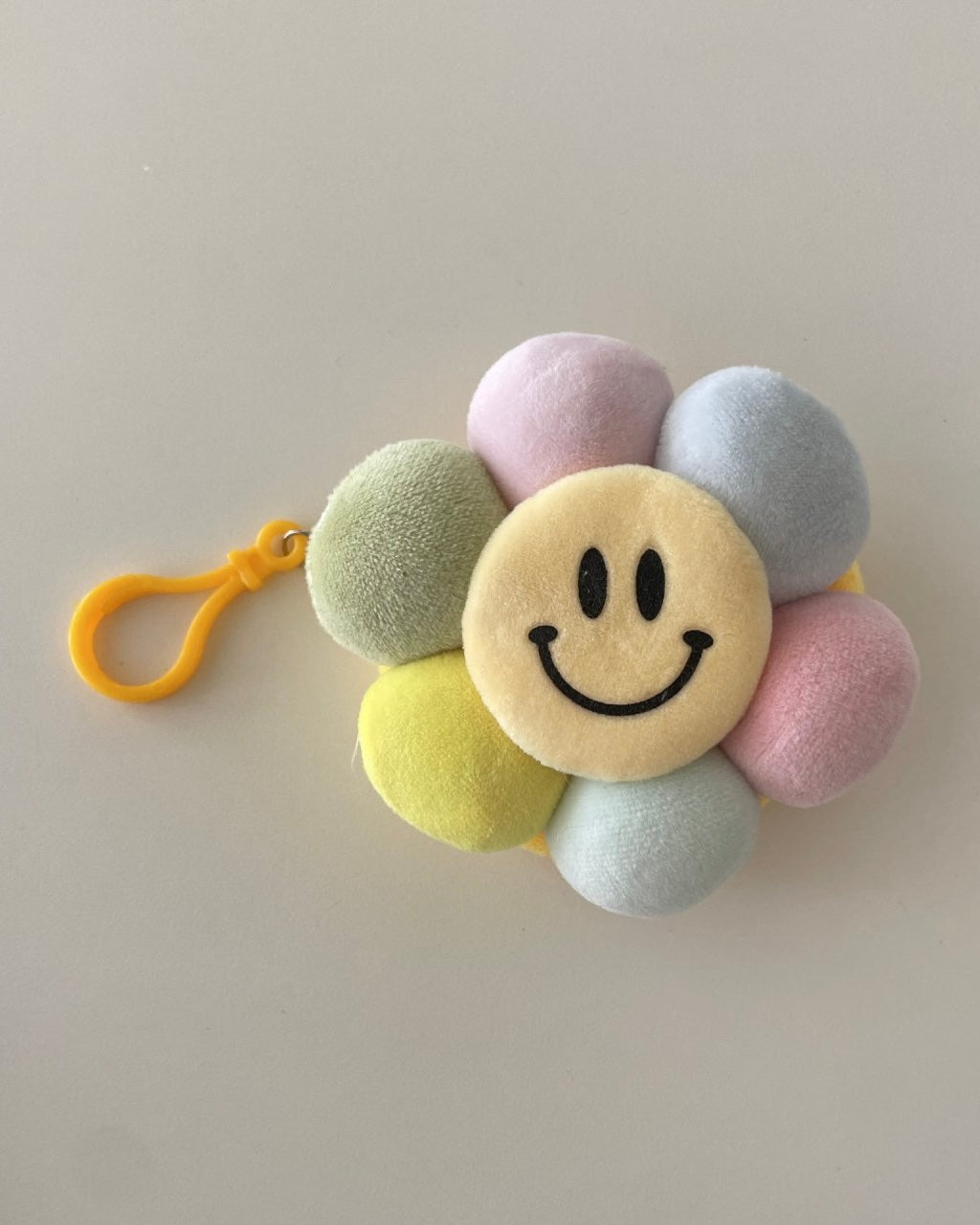 Smile Daisy Pouch Keychain