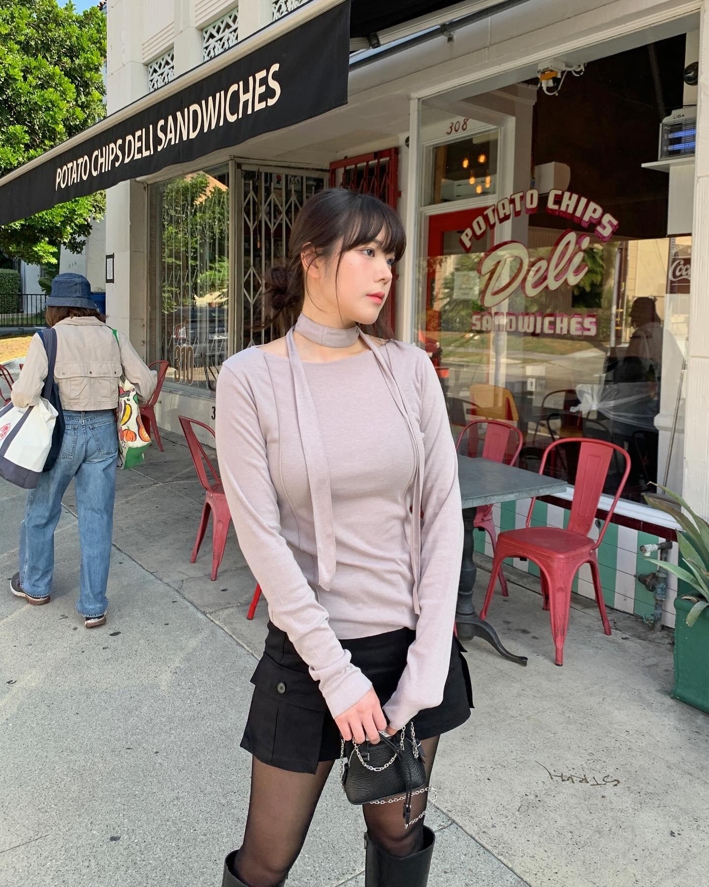 Overlock Seam Top Scarf Set