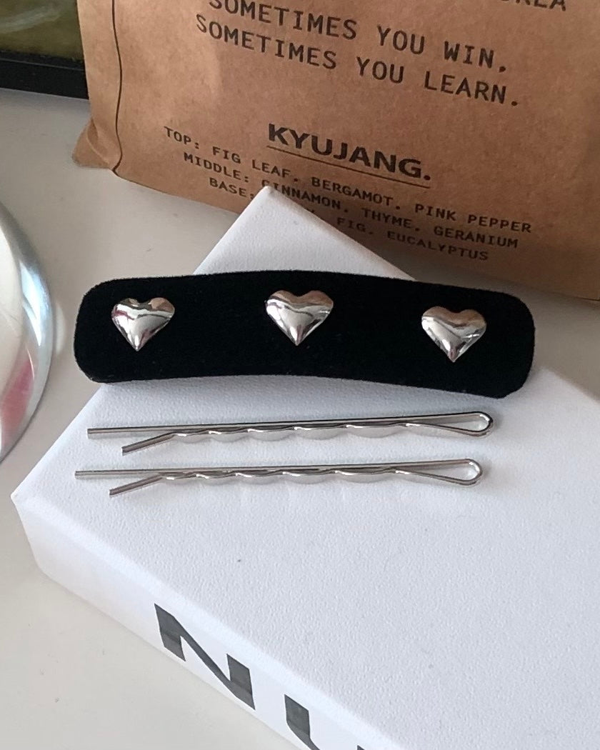 Hearts Velvet Pin & 2 Bobby Pins Set
