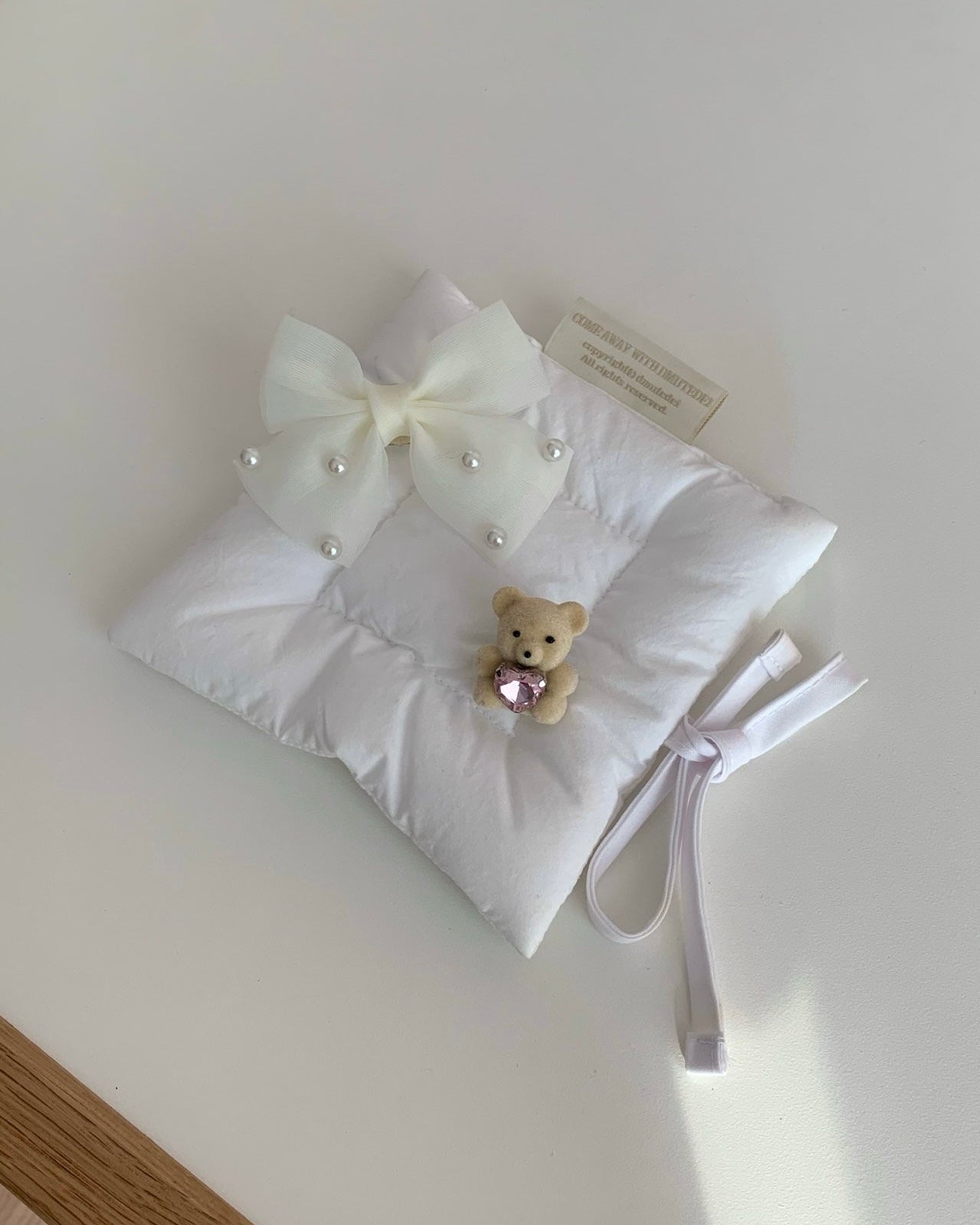 Pearl Bow Sandal Charm (Single Piece)