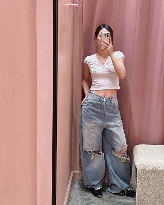 Distressed Wide Barrel Jeans