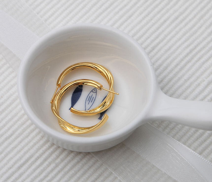 14K Gold Pin Hoop Earring