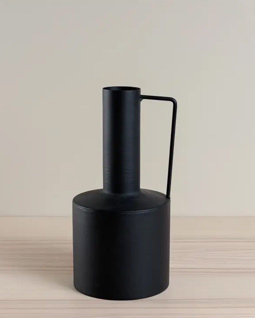 Chickidee Joti Black Metal Vase