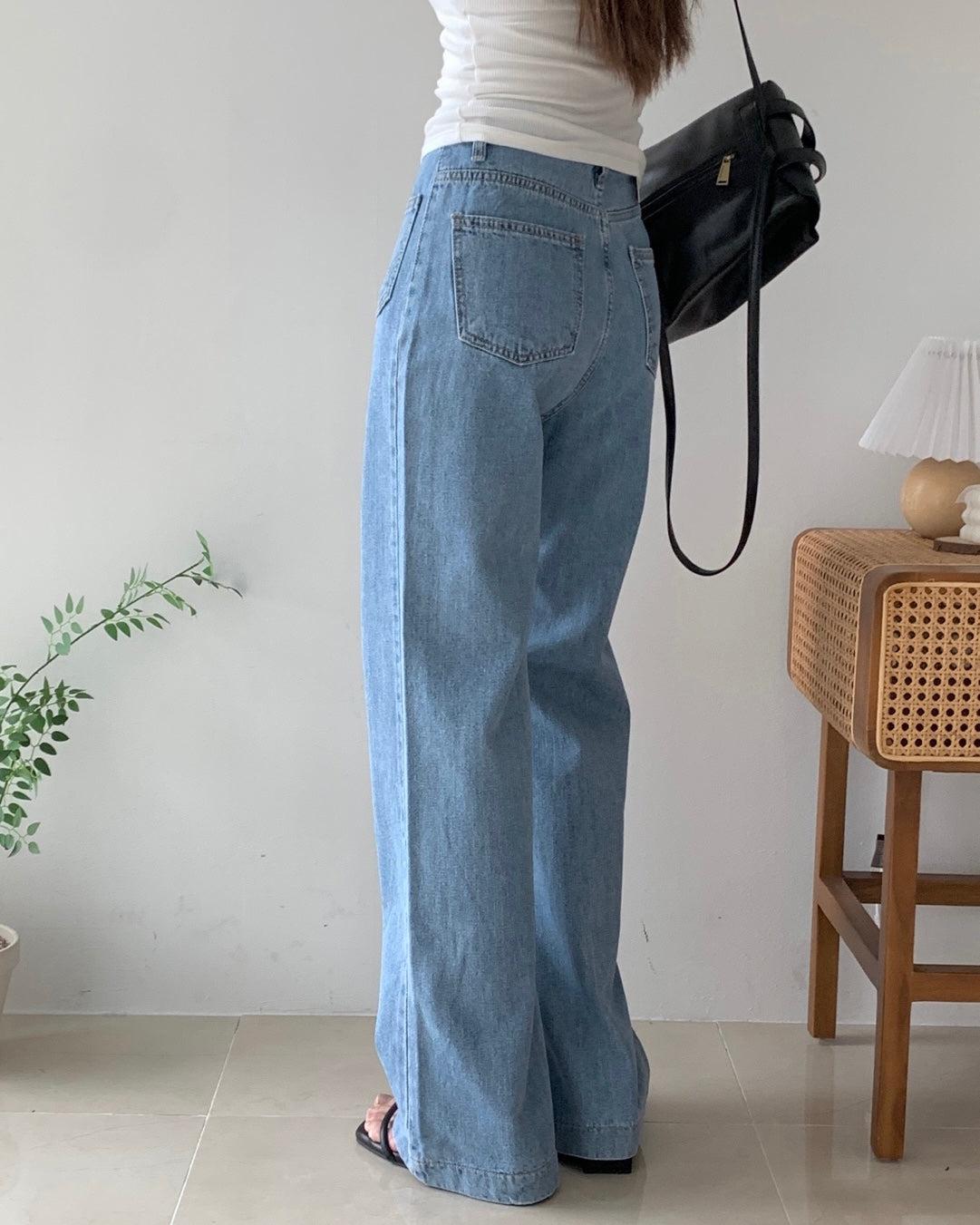 Pocket Wide Leg Jeans