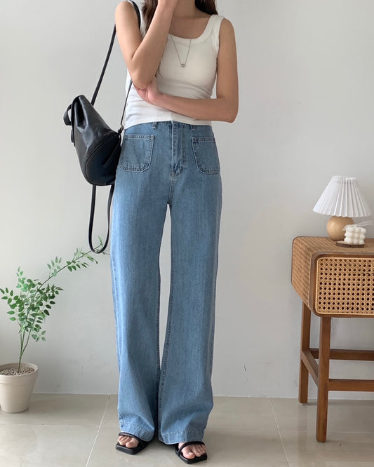 Pocket Wide Leg Jeans