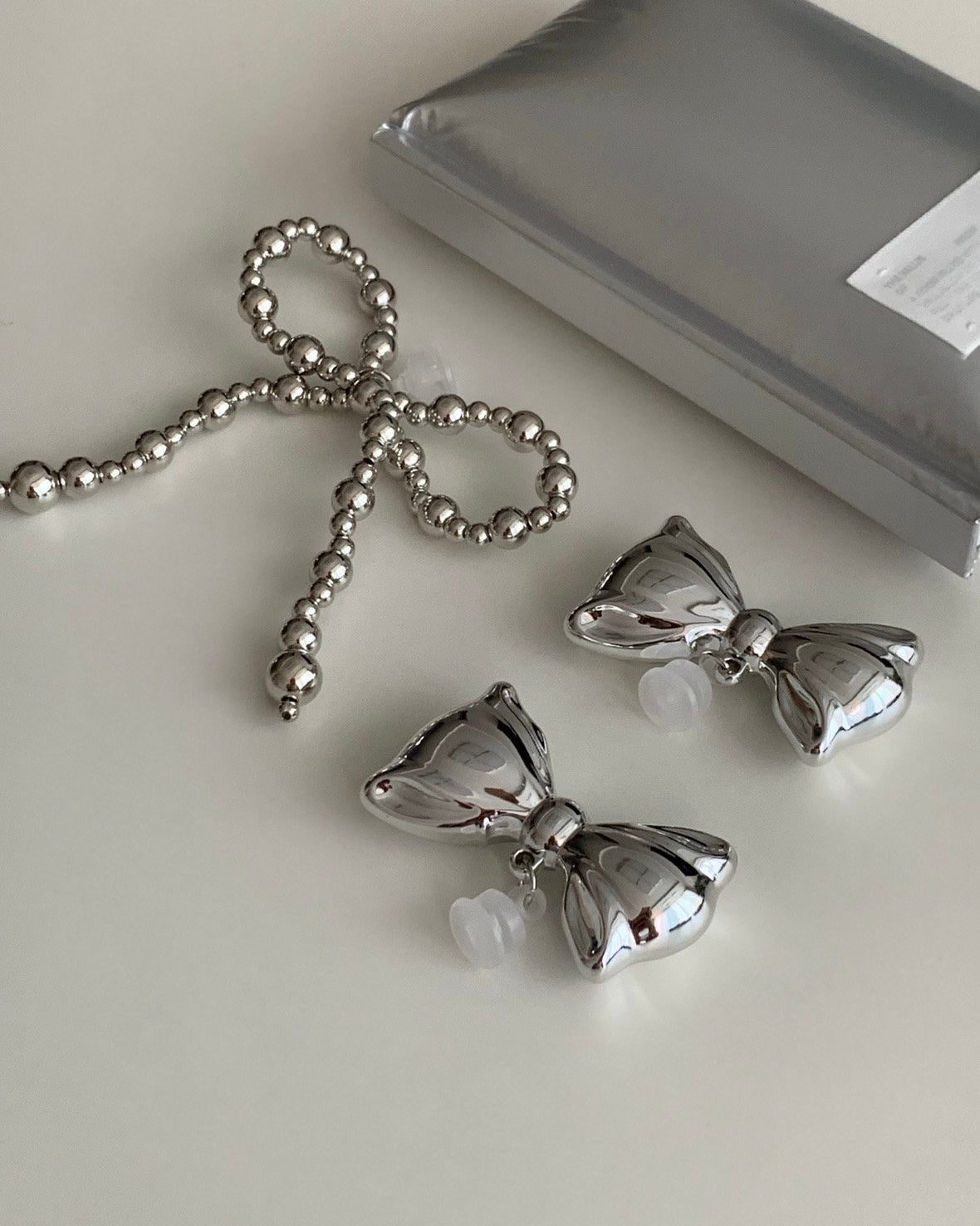 Silver Beads Bow Sandal Charm (Single Piece)