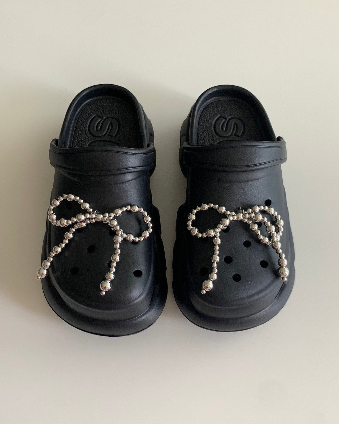 Silver Beads Bow Sandal Charm (Single Piece)