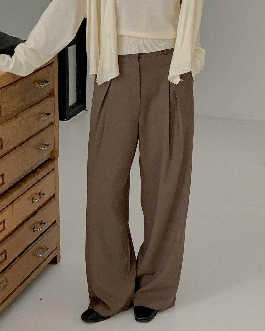 Pintuck Wide Leg Trouser