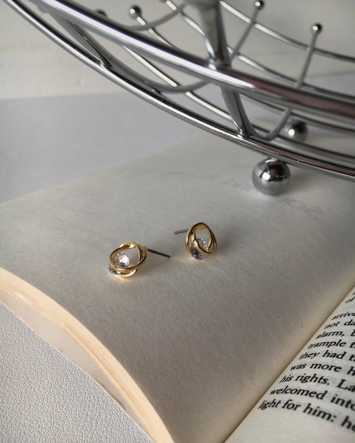 Infinite Circle Stud Earrings