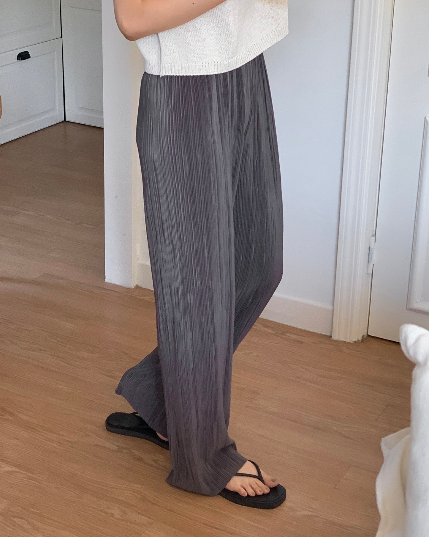 Pleated Flowy Pants