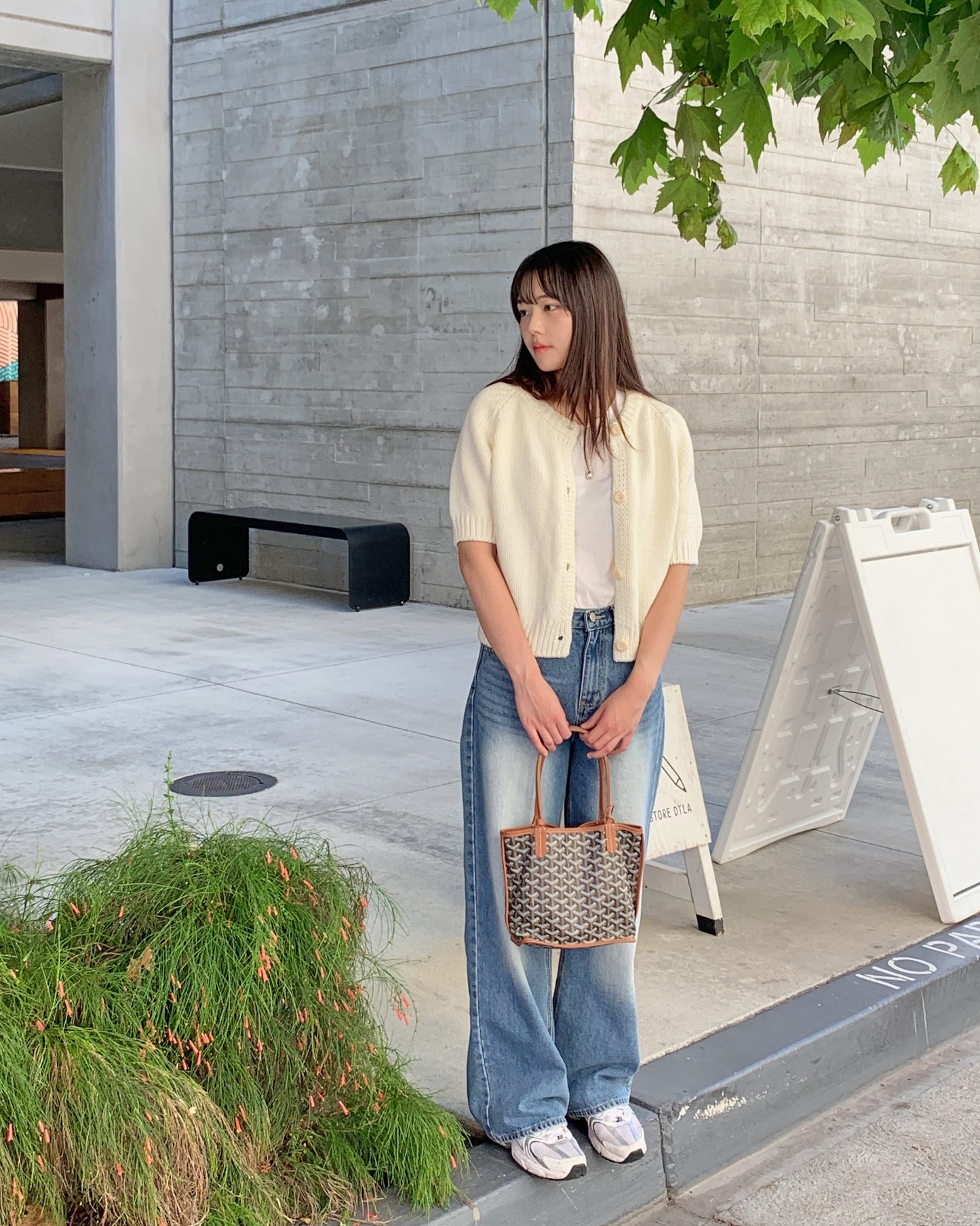 Button Bloom Knit Cardigan