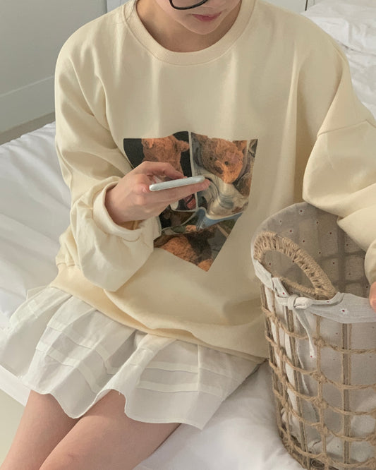 Bear's Diary Pullover