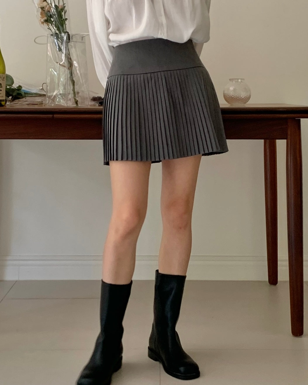 Ripple Pleated Mini Skirt