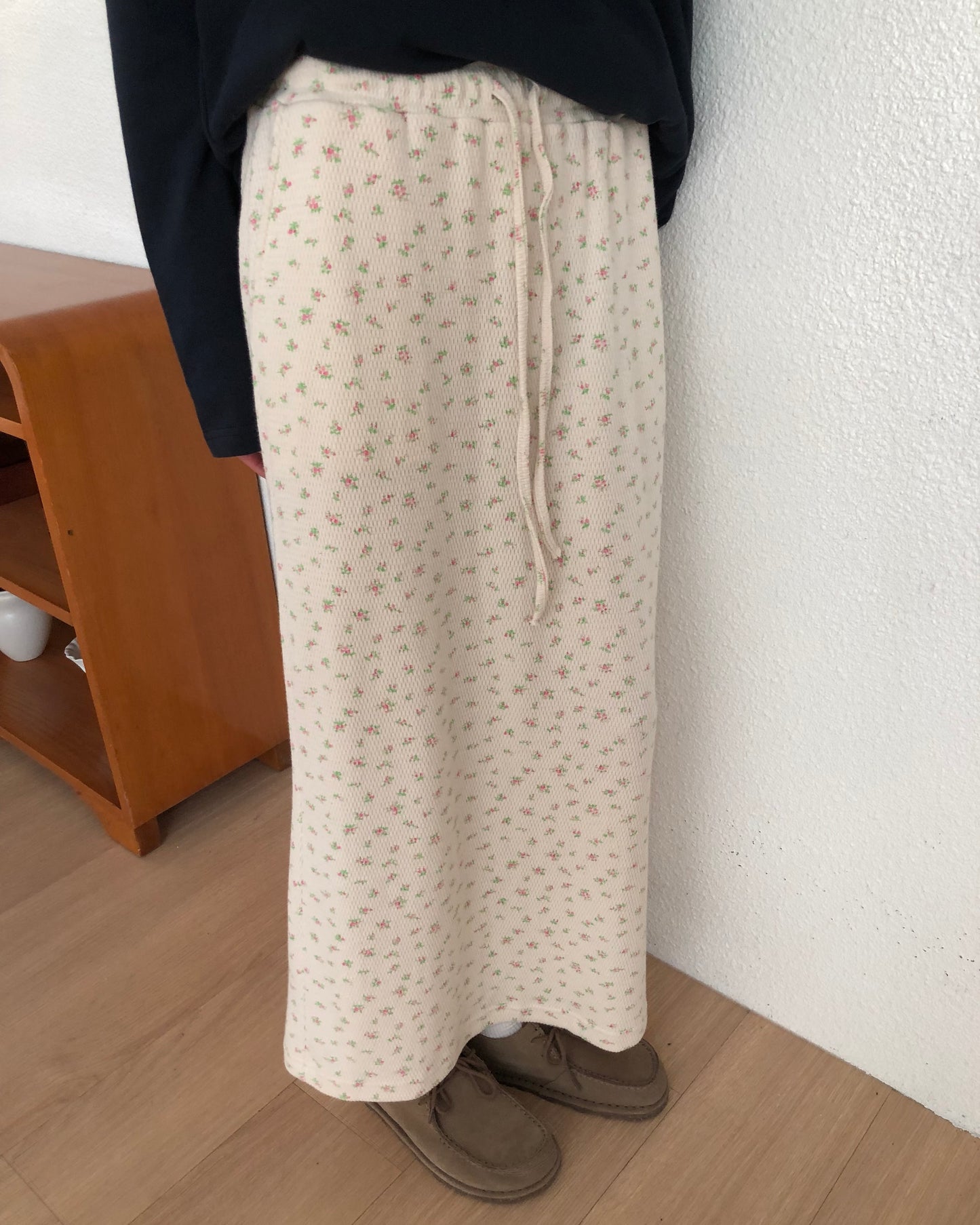 Ditsy Floral Knit Skirt