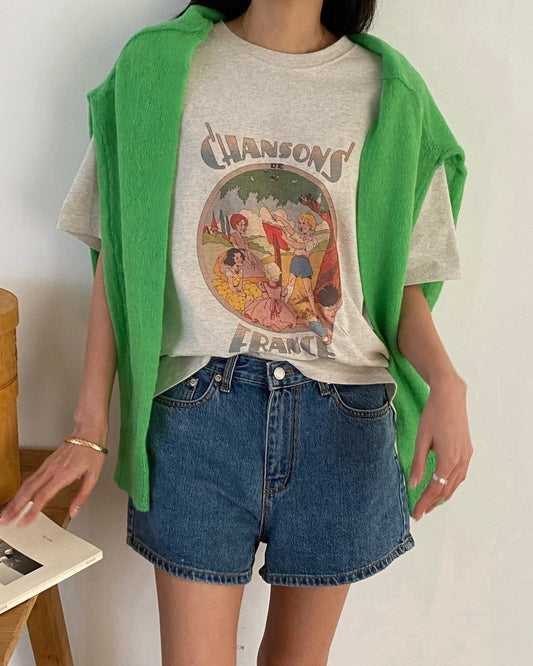French Chanson Graphic Tee