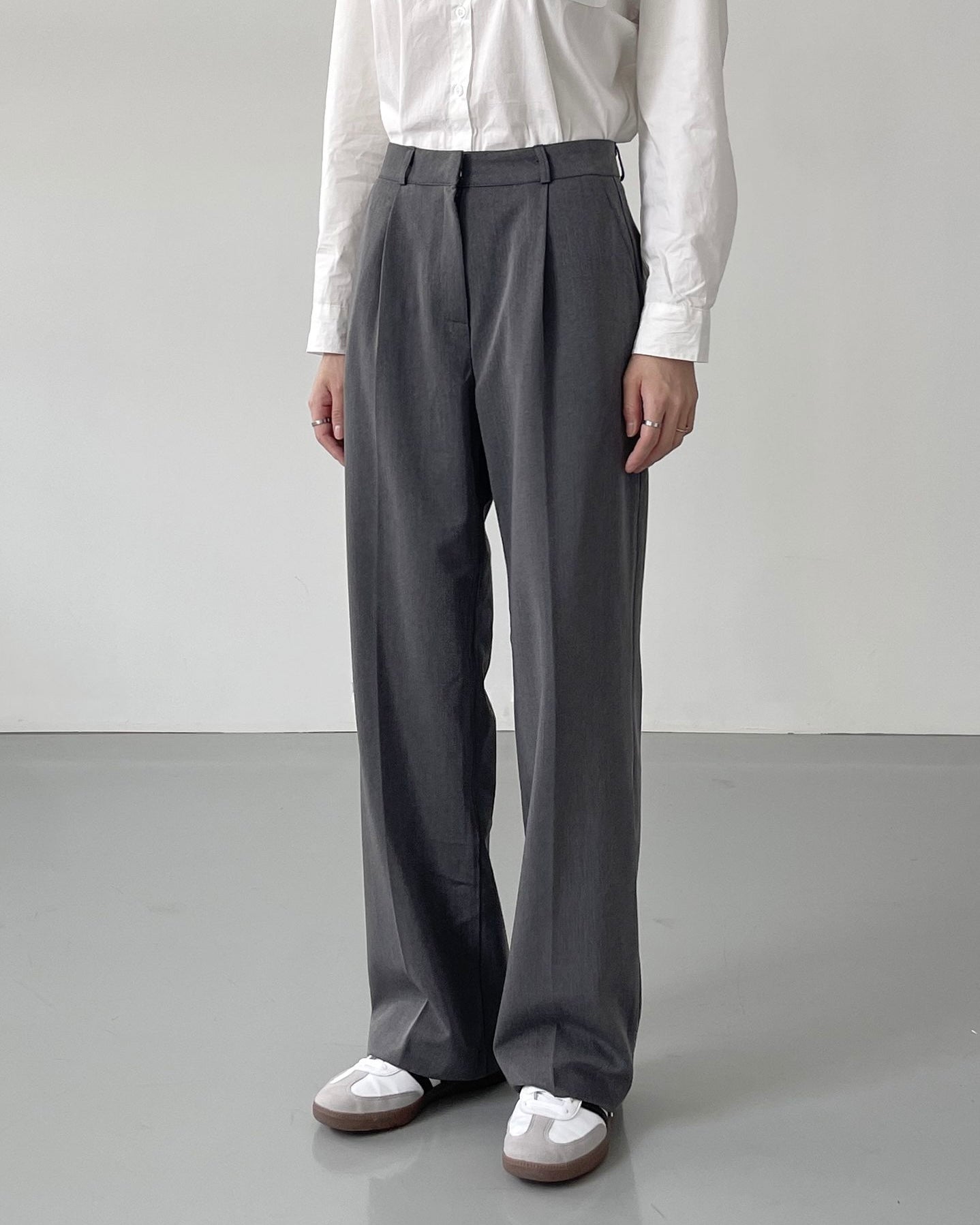 Minimal Pleated Trousers