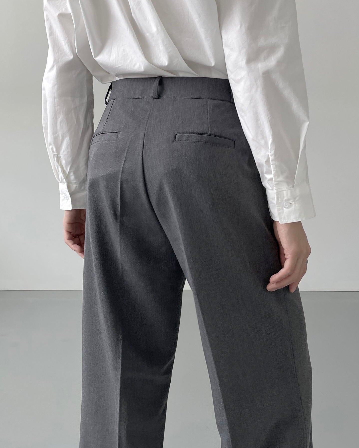 Minimal Pleated Trousers