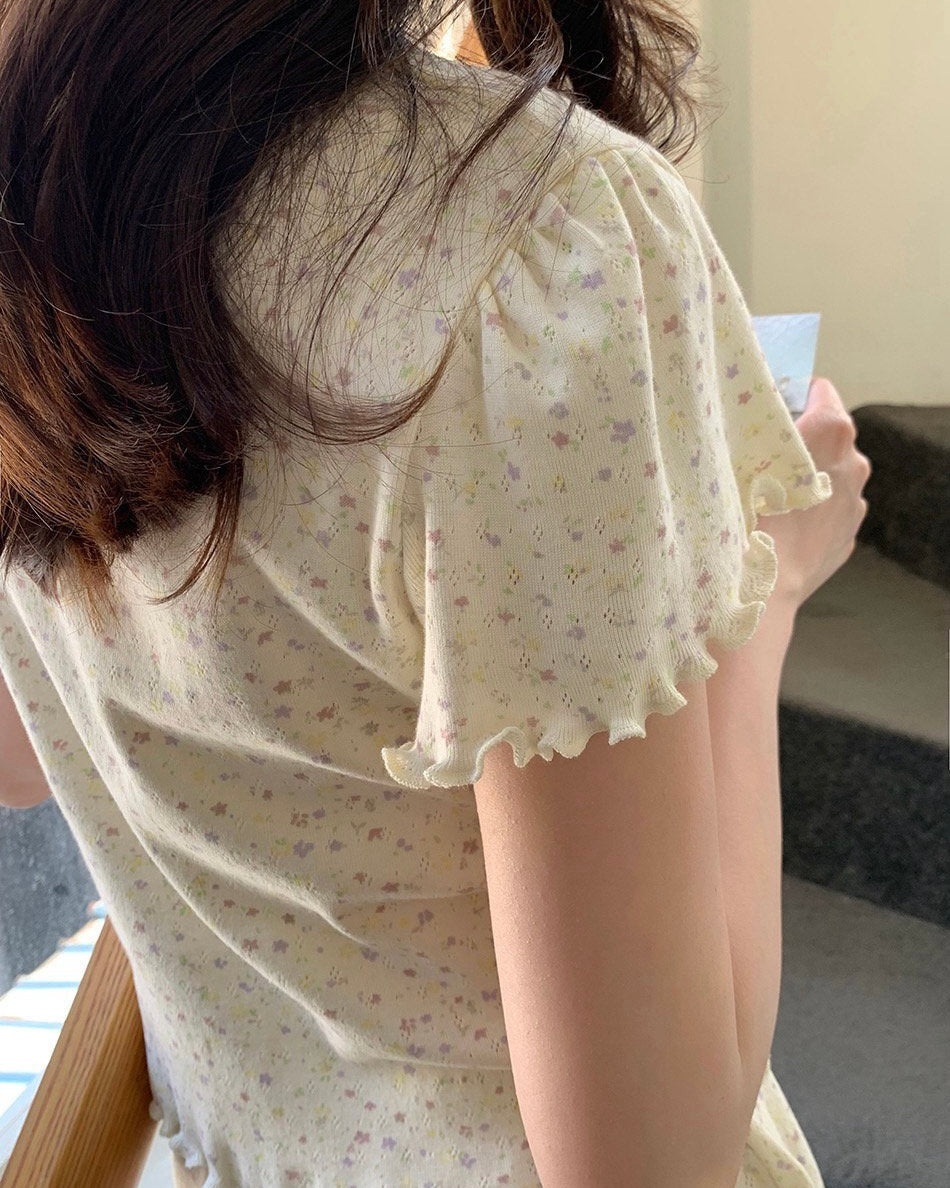 Lettuce Edge Floral Lounge Set
