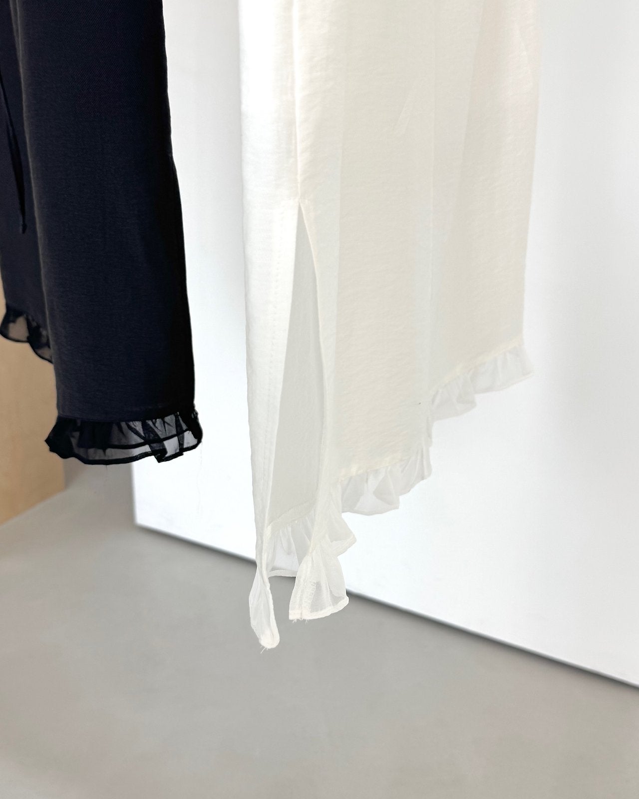 Ruffle Hem Waist Tie Midi Skirt