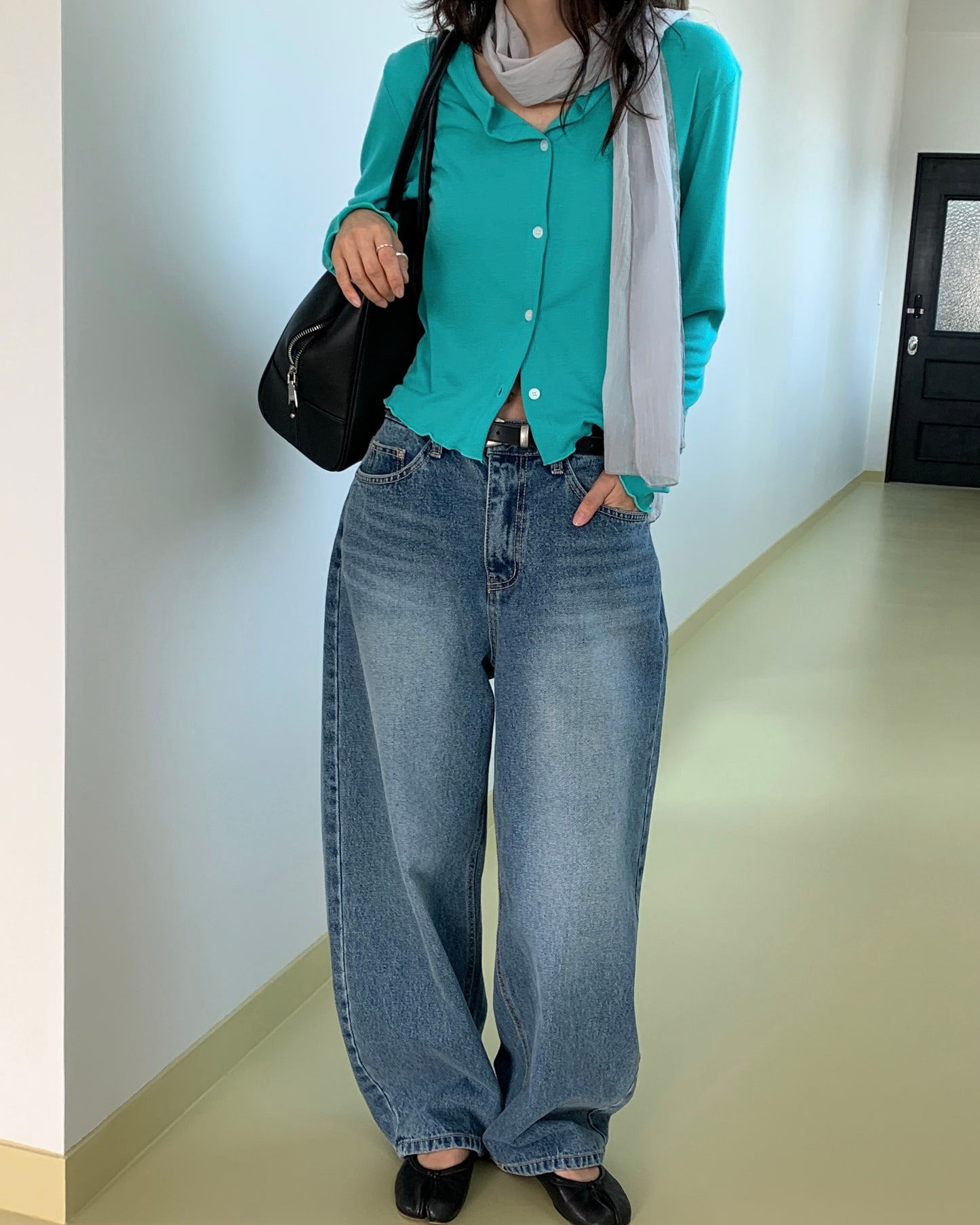 Relaxed Barrel Leg Wide Jeans