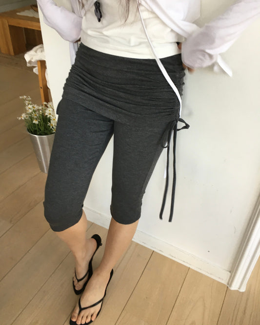 Side Tie Capri Leggings