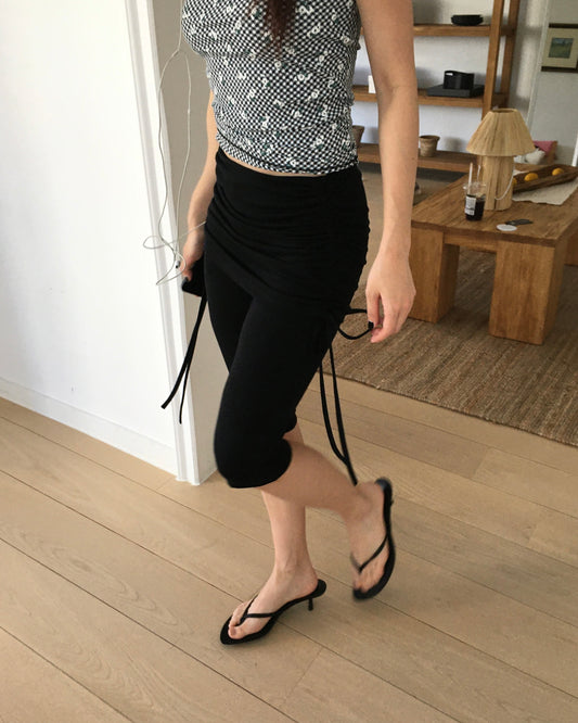 Side Tie Capri Leggings