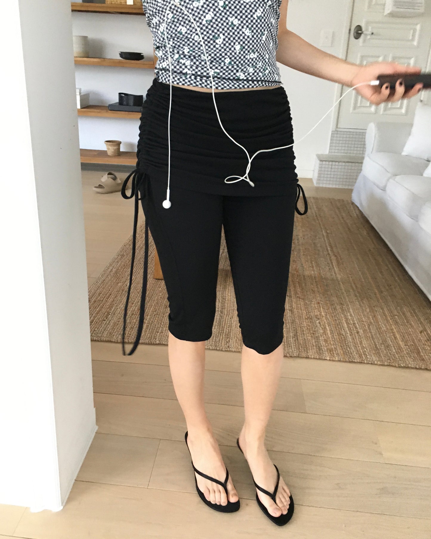 Side Tie Capri Leggings