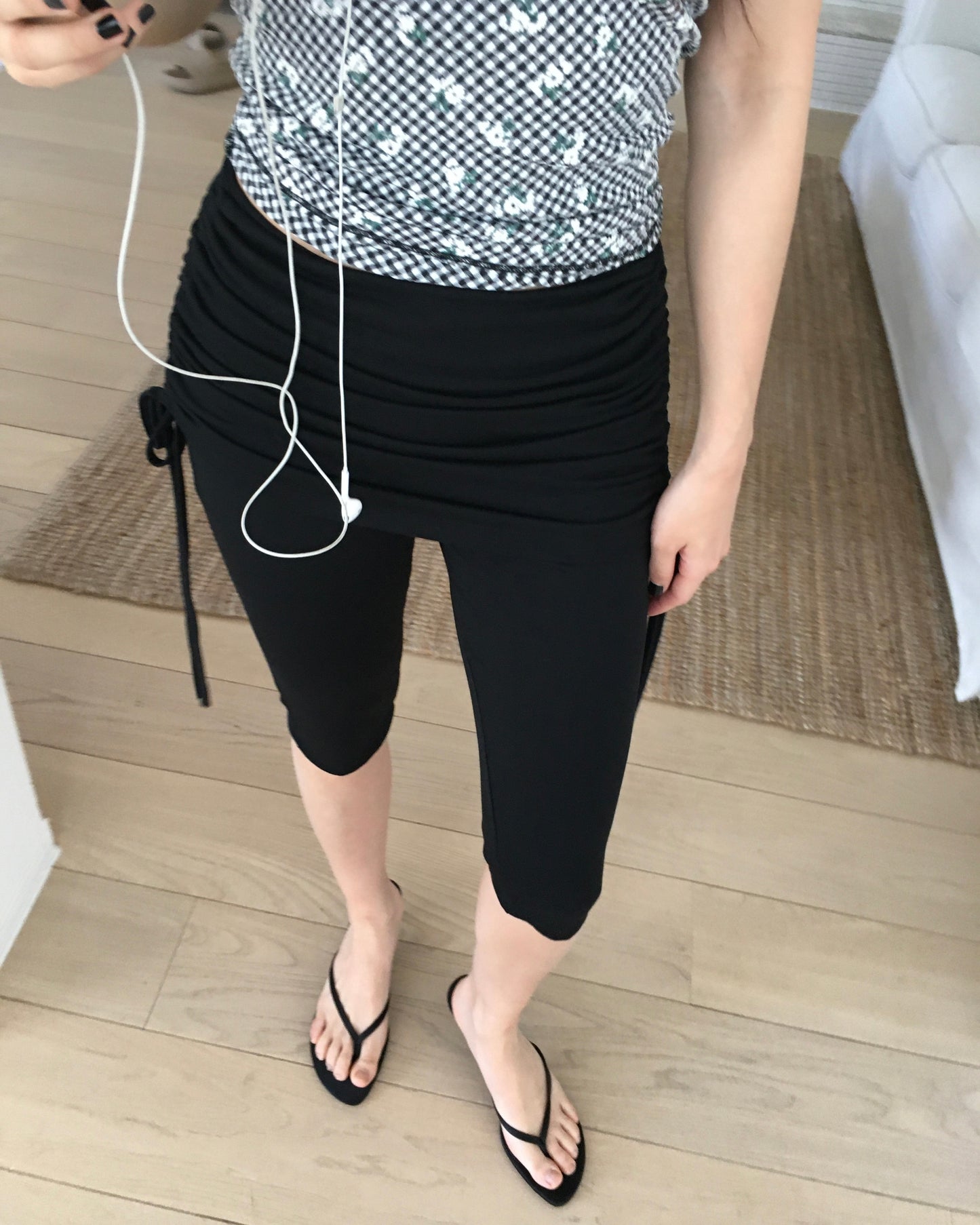 Side Tie Capri Leggings