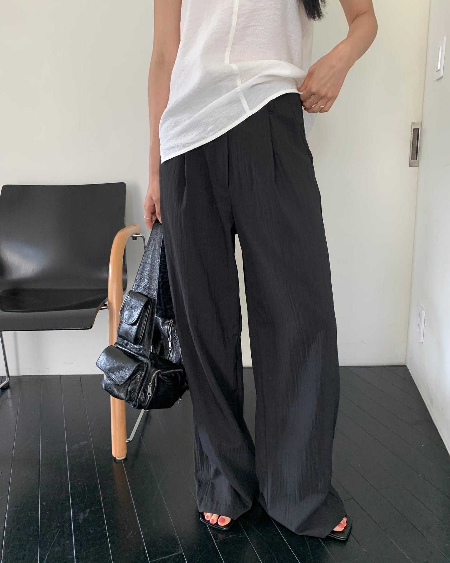 Relaxed Pleated Pants