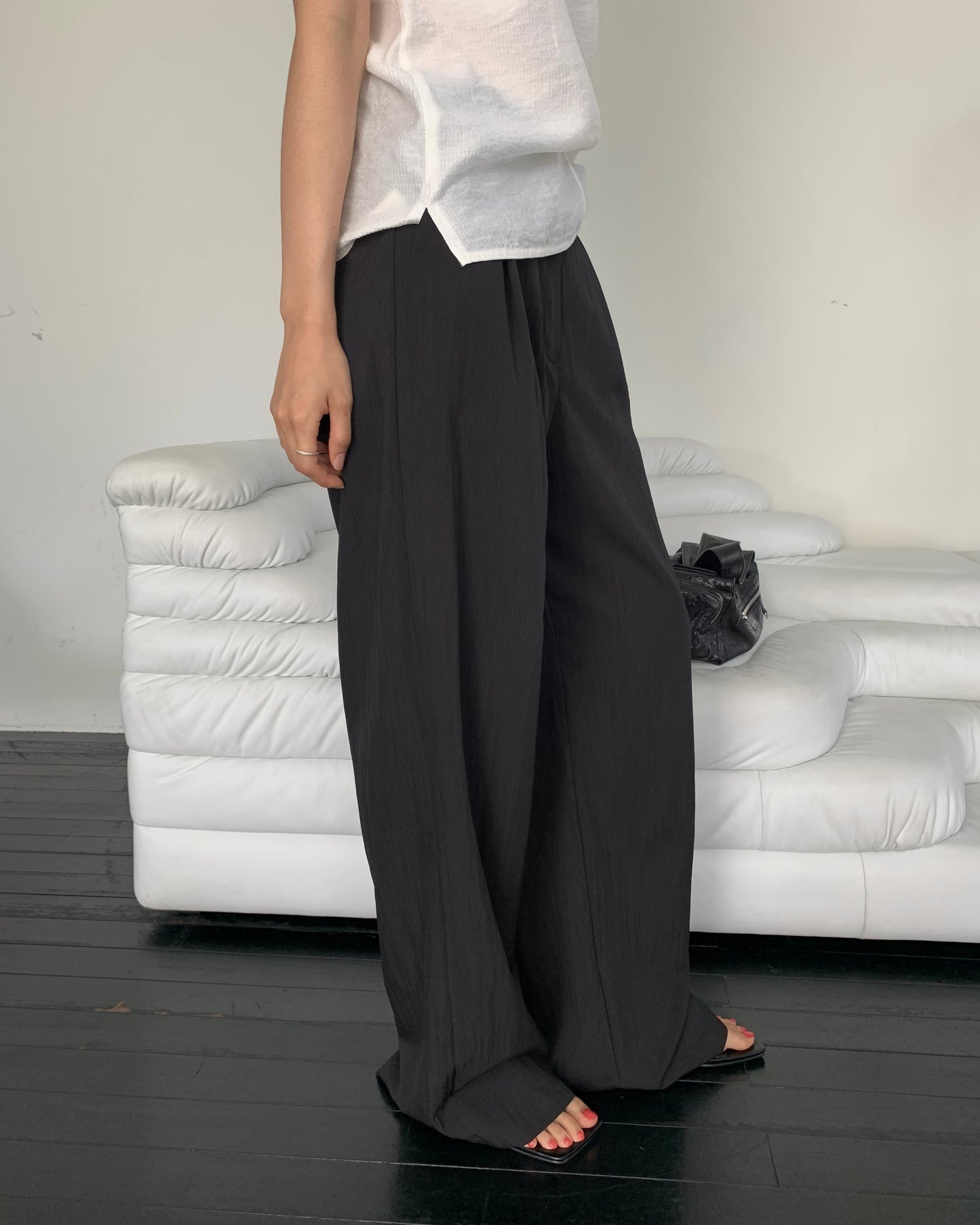 Relaxed Pleated Pants