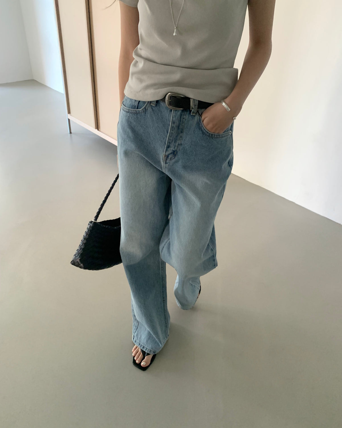 Relaxed Straight Jeans
