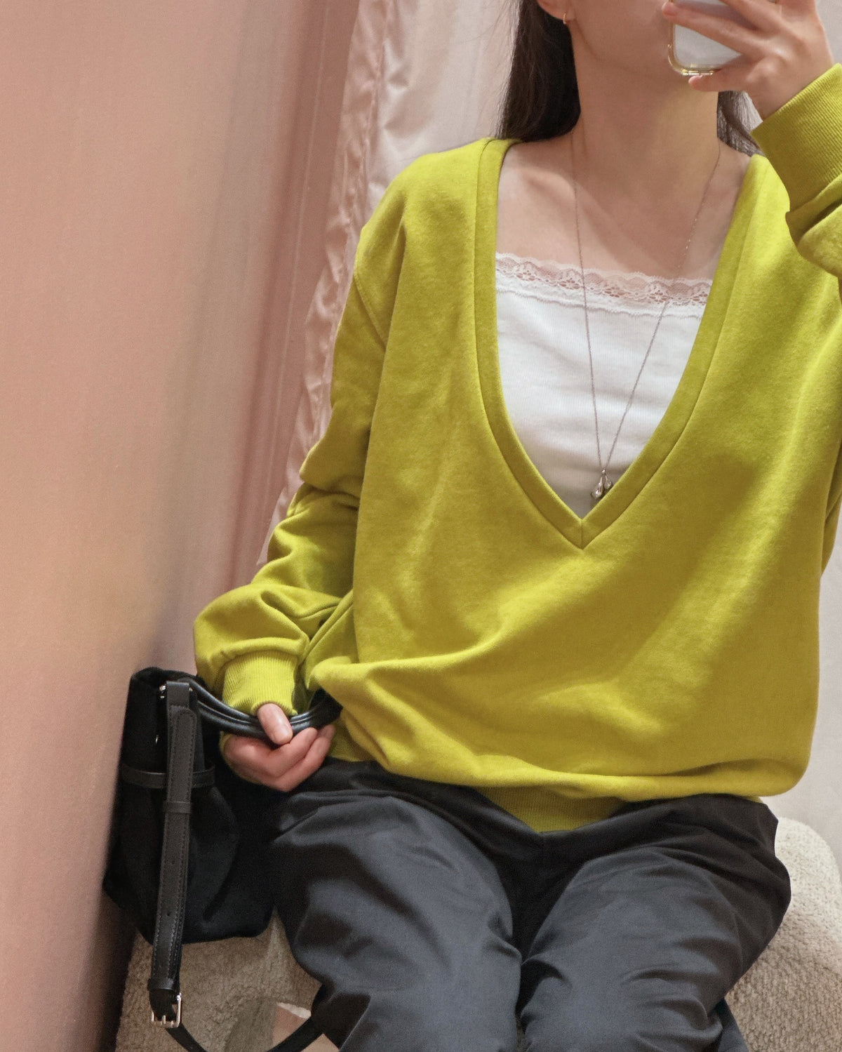 Deep V Pullover