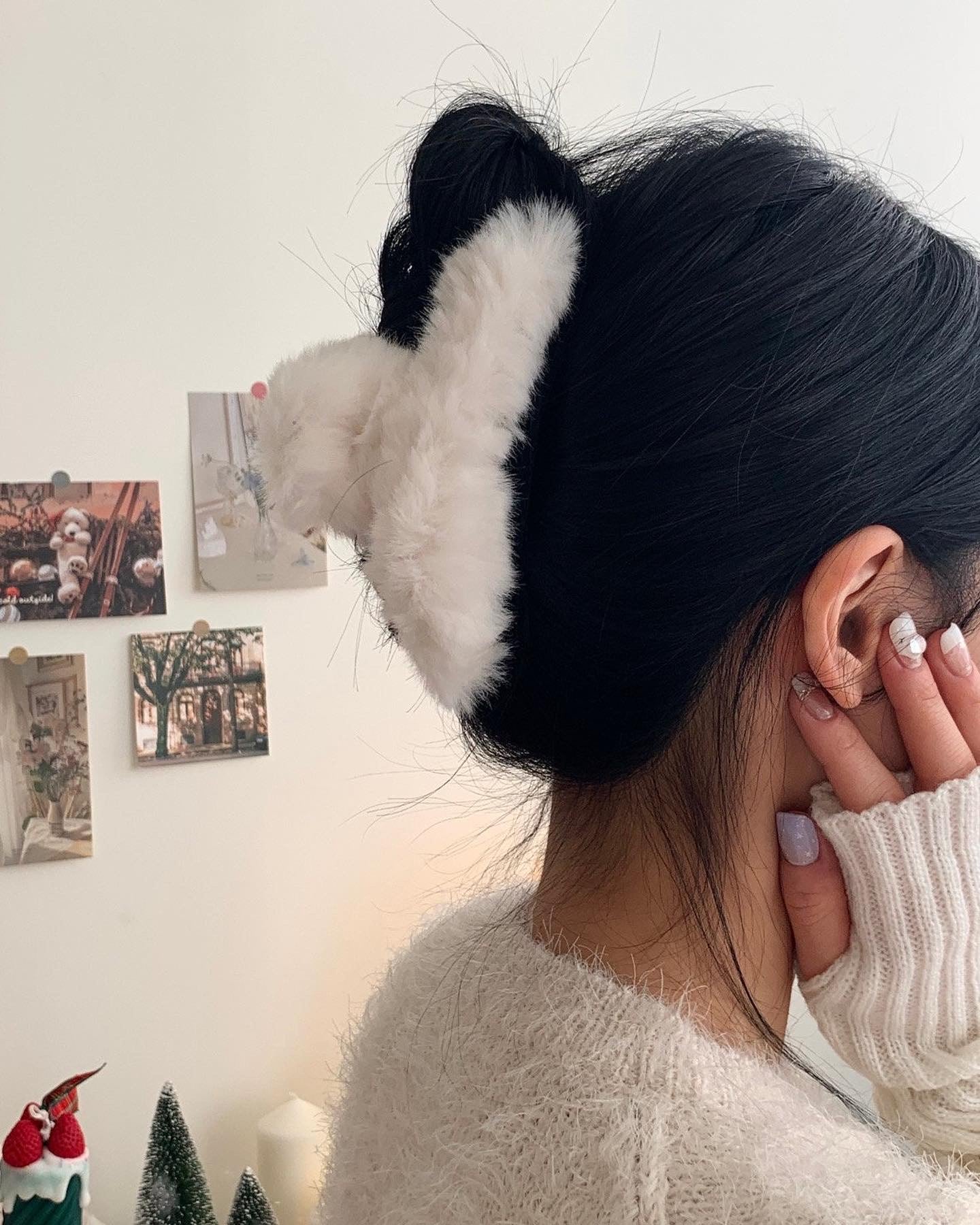Tie Jumbo Furry Claw Clip