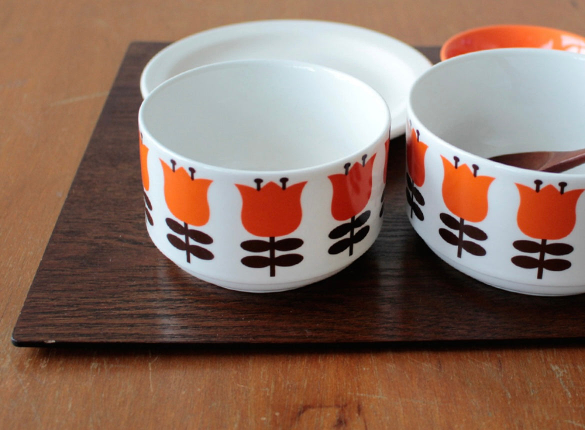 1537 Dining Bowl - Tulip