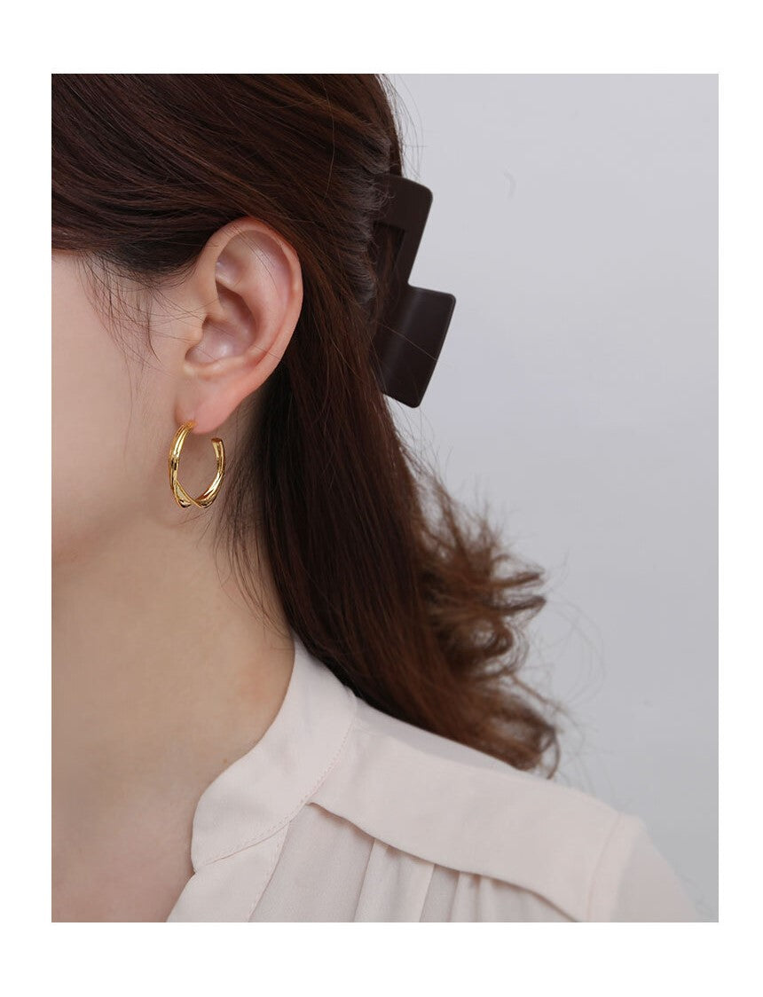 14K Gold Pin Hoop Earring